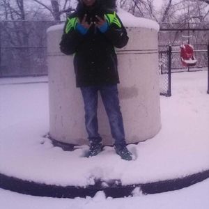 Meet your Posher, Manuel